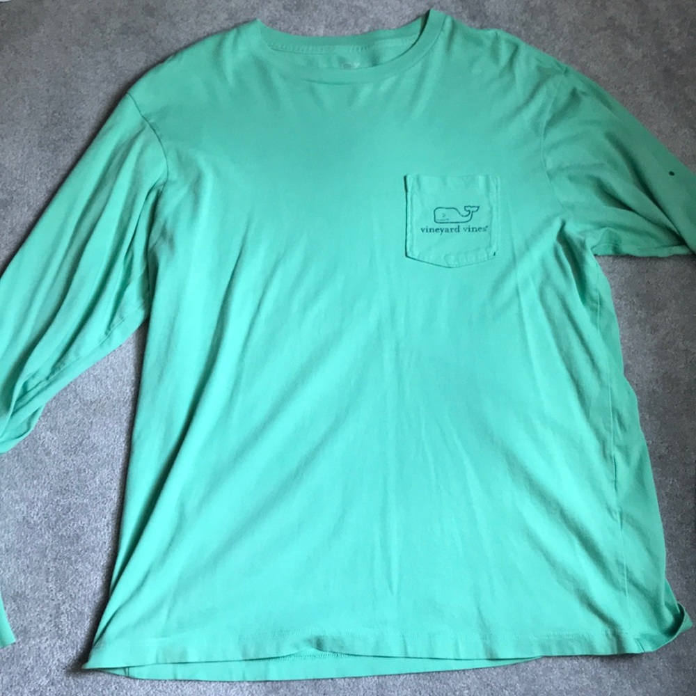 Long sleeve vineyard vines shirt